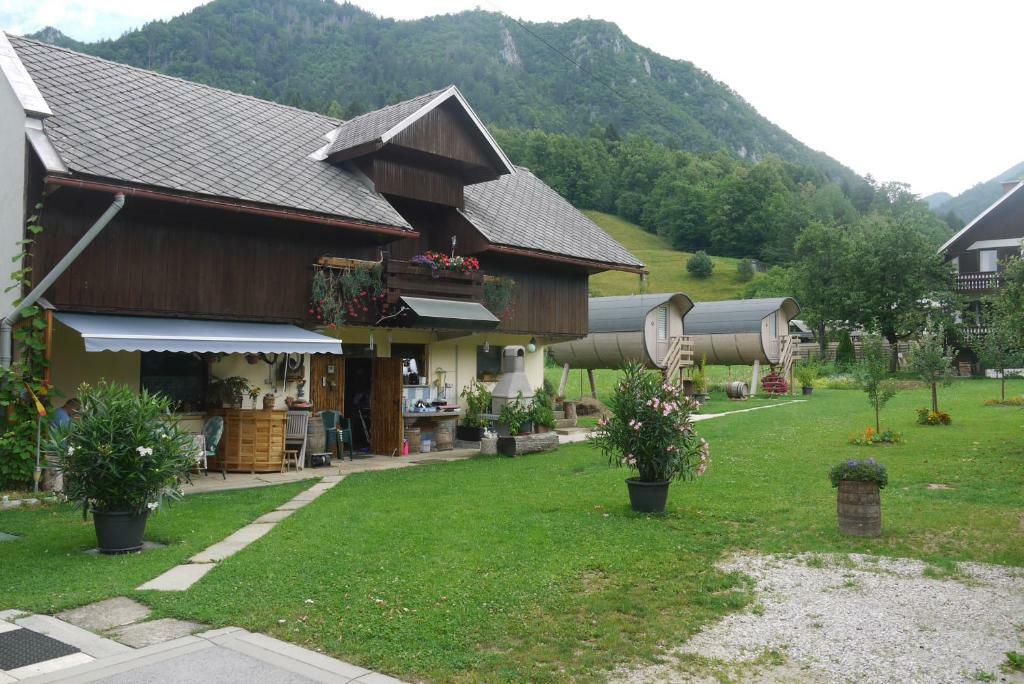 Apartments - Glamping Encijan Begunje na Gorenjskem Exteriör bild